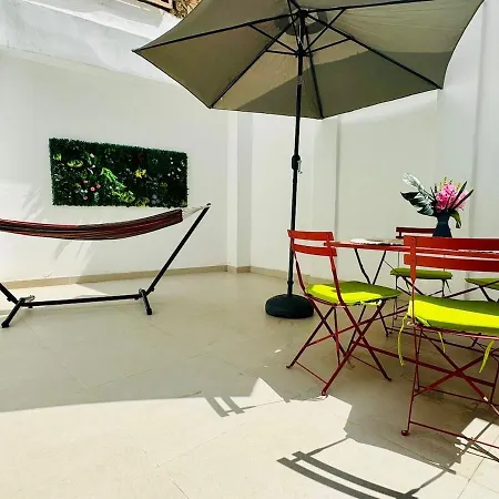 Planas 3 Designer Aparment With Terraza In Ruzafa Soho Valencia