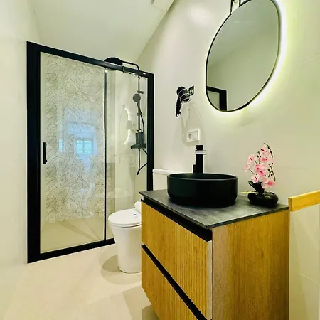 Planas 3 Designer Aparment With Terraza In Ruzafa Soho * Valencia